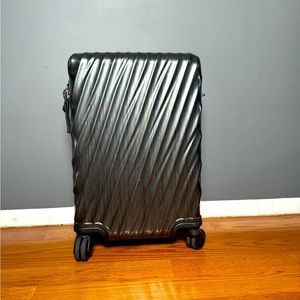 TUMI 19 Degree Polycarbonate (2020)